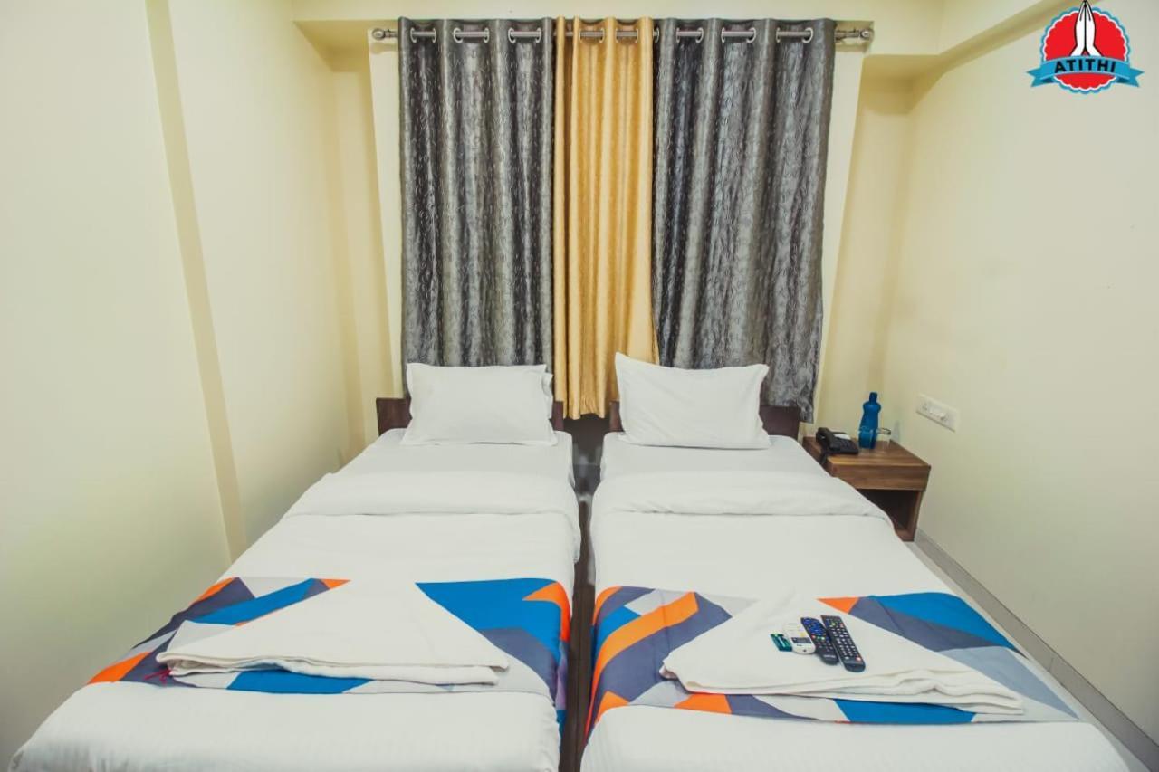 פונה Atithi Service Apartment מראה חיצוני תמונה